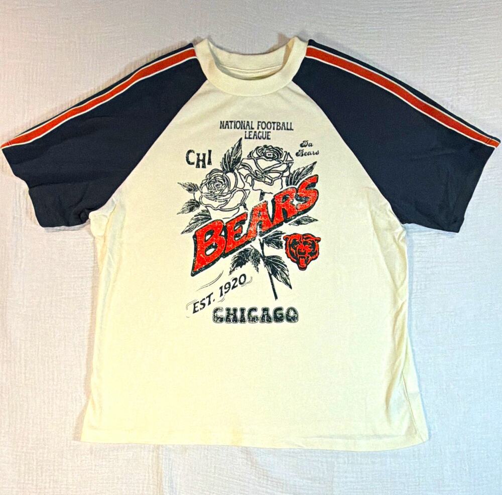 WEAR by Erin Andrews Chicago Bears NFL Raglan woman’s Shirt XL White Navy Orange